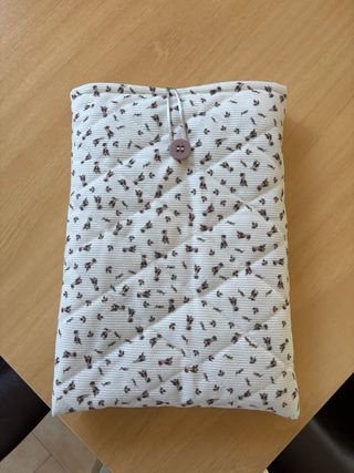 Funda de libro floral