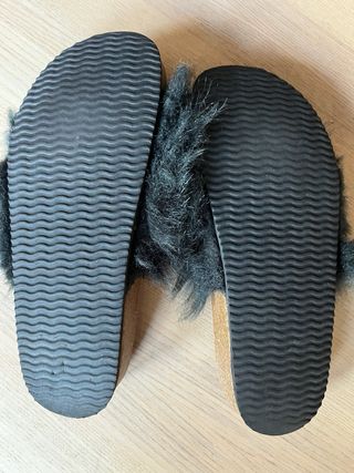 Zapatillas pelo gris talla 36