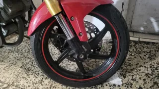Moto Naked Roja Manual