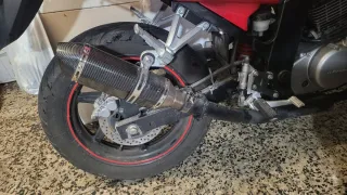 Moto Naked Roja Manual