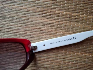 Gafas de sol vintage B&B con bolso portagafas