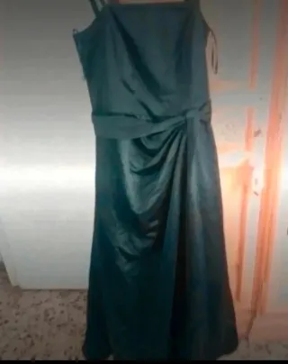 Vestido negro ocasión especial con estola