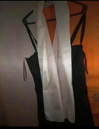 Vestido negro ocasión especial con estola