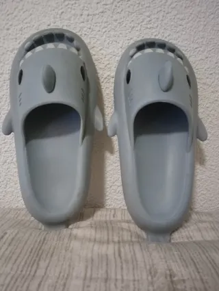 Chanclas Tiburón Talla 42-43