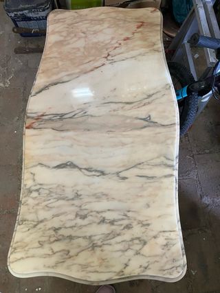 Mesa de centro baja salón de mármol y madera