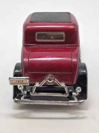 Ford 3 Windows Coupé 1932 Sunnyside scala130.Usato