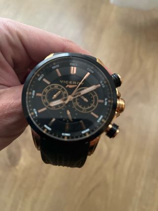 Reloj Viceroy Negro y Dorado