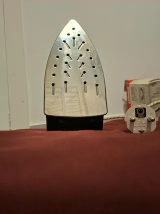 Plancha de ropa UFESA Mod.Olimpo