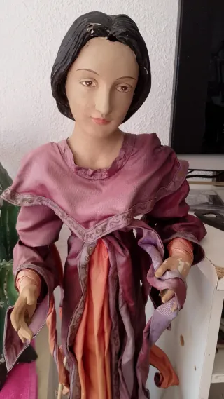 Figura de un metro,con soporte.