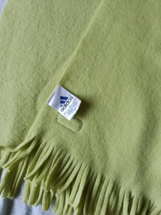 Bufanda Adidas Amarilla