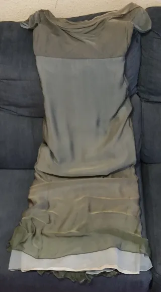 Vestido largo 100% seda natural. FIESTA