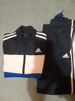 Chándal Adidas niño Talla 9-10 años
