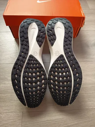 Nike Pegasus 41 Dorado Blanco