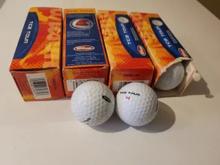 14 Bolas de Golf Wilson TC2 Tour + 20 Tees