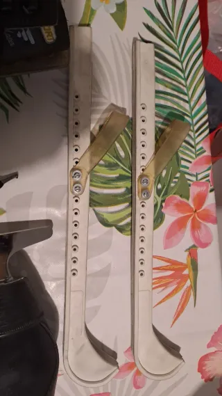 Pattini da ghiaccio neri Risport taglia 45