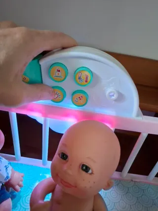 Cuna de juguete nenuco