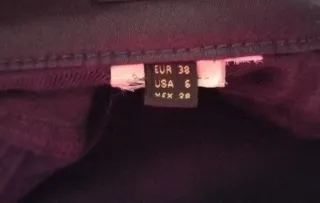 Pantalones negros efecto piel