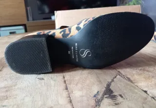 Zapatos Miss Elastic T-Strap Animal Print