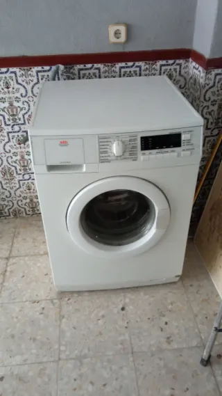 Lavadora AEG blanca