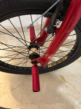 Bicicleta BMX Btwin Wipe 320 Roja