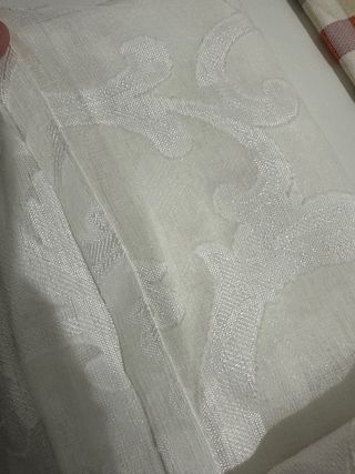 Tenda trasparente con disegno damascato