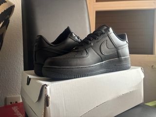 Nike Air Force 1 Negras Talla 42