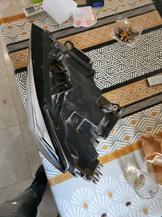 Faro Audi Q2 izquerdo