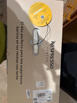 Cafetera Nespresso Vertuo Pop Black + Aeroccino