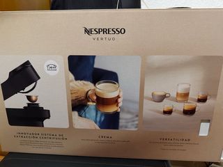 Cafetera Nespresso Vertuo Pop Black + Aeroccino