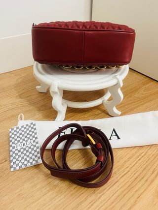 Bolso Furla Ed. Especial piel color burdeos