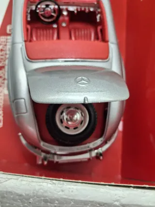 Mercedes Benz 300 SL Roadstar 1957 Bburago 1:18