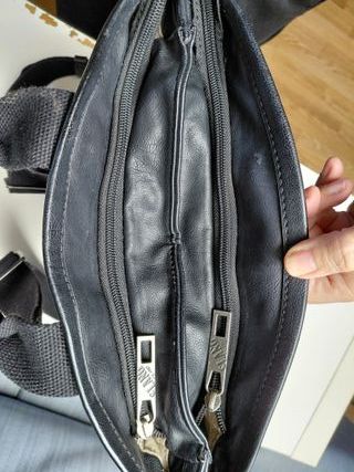 Bolso Mochila Piel Slang Negro