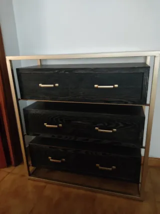 Cómoda Negra Madera y Metal