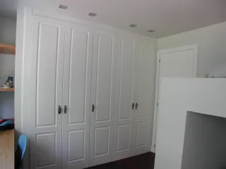 Lacado de puertas y armarios Ap