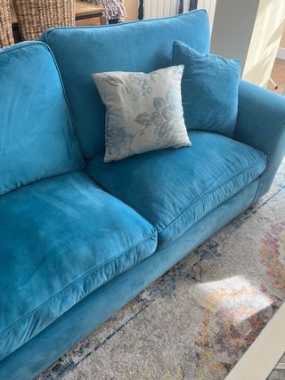 2 Sofás de tela (3 y 2 plazas)