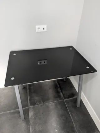 Mesa de cristal + silla de regalo