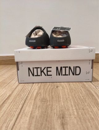 Nike Mind 001 Zapatillas Negras y Rojas