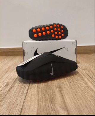 Nike Mind 001 Zapatillas Negras y Rojas