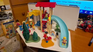 Playmobil Parque Infantil con 10 Figuras