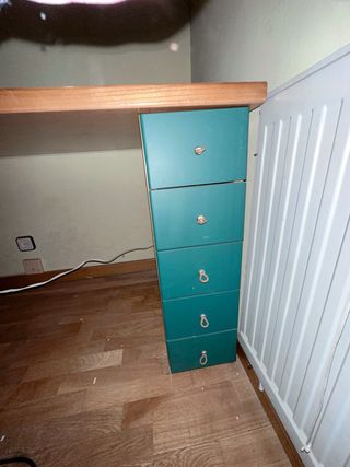 Escritorio juvenil madera con cajones