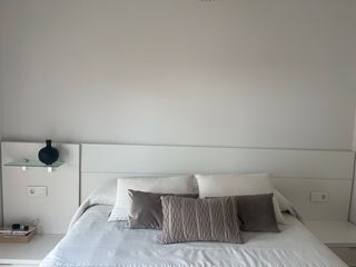 Cabecero de cama blanco