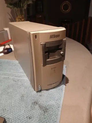 Escáner Nikon Coolscan V