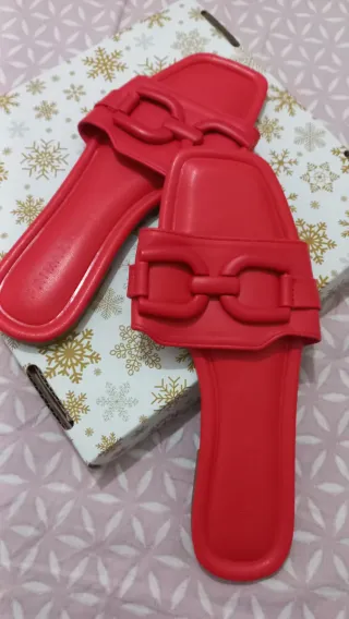 Sandalias planas rojas talla 39