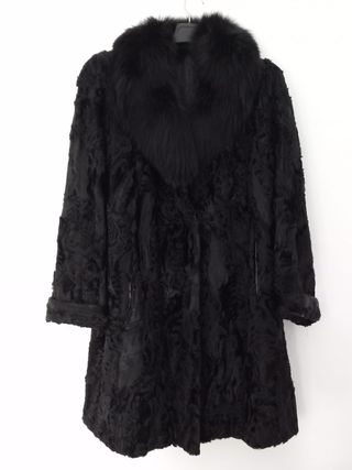 Abrigo Piel Astracán y Zorro Negro