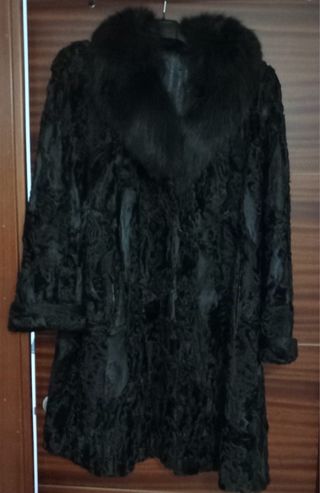 Abrigo Piel Astracán y Zorro Negro