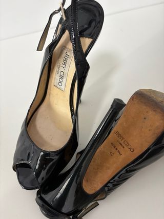 Sandalias Jimmy Choo Charol Negro Peep Toe