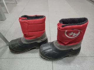 Descansos rojos y negros Decathlon Talla 27-28