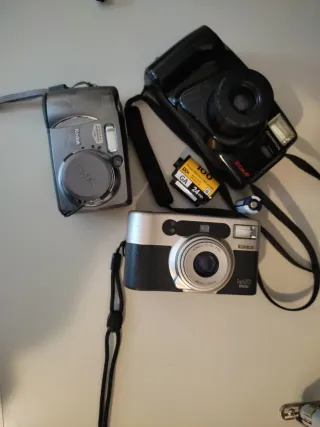 Lote 3 Cámaras Foto Kodak, Konica, Olympus