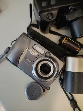 Lote 3 Cámaras Foto Kodak, Konica, Olympus