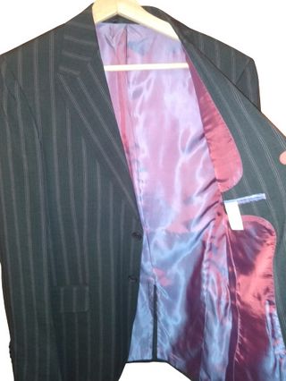 Traje de raya diplomática negro/rosa